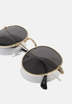 Pier One UNISEX - Sonnenbrille - Black/gold -Pier One Verkaufsgeschäft 126e9360ab5948a49821b42d80d15fbc