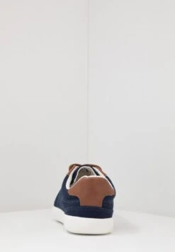 Pier One UNISEX - Sneaker Low - Dark Blue 11 Pier One UNISEX - Sneaker Low - Dark Blue -Pier One Verkaufsgeschäft 1ac6e250906f4bbdbe8f2d4b585d53ea