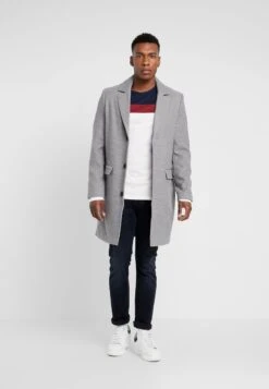 Pier One Langarmshirt - Offwhite/dark Blue 9 Pier One Langarmshirt - Offwhite/dark Blue -Pier One Verkaufsgeschäft 29e109eae189405994b919b5d531fb69