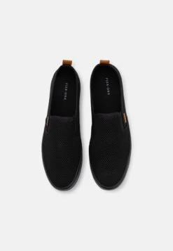 Pier One UNISEX - Slipper - Black -Pier One Verkaufsgeschäft 2abe2a963f374e4bb5bba53a0d6fd6b0
