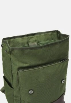 Pier One UNISEX - Tagesrucksack - Khaki -Pier One Verkaufsgeschäft 2b0ca6c6cbc34af4a0e11575c57a8f18