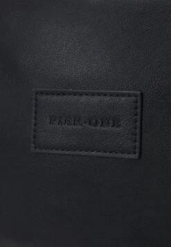 Pier One Tagesrucksack - Black -Pier One Verkaufsgeschäft 373c12038b944e0c9cfe517a15e305e9
