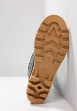 Pier One UNISEX - Gummistiefel - Green -Pier One Verkaufsgeschäft 3db002d2c2c94b2c8f12e2610faa3a27