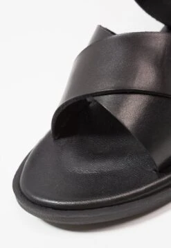 Pier One Riemensandalette - Black -Pier One Verkaufsgeschäft 51f8c2e8538b4c58a2ebf46522f4bade