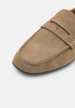 Pier One UNISEX - Mokassin - Beige -Pier One Verkaufsgeschäft 63ecea7199cf49cbbdcbef186378d3a2