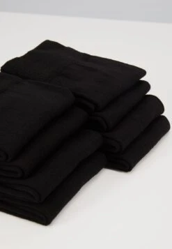 Pier One 7 PACK - Socken - Black -Pier One Verkaufsgeschäft 6759ebb66b974927aa5748a639794bde