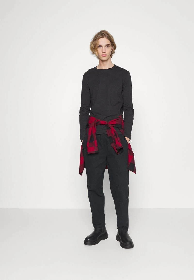 Pier One 5 PACK - Langarmshirt - Black/white/olive 3 Pier One 5 PACK - Langarmshirt - Black/white/olive