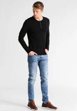 Pier One Langarmshirt - Black 9 Pier One Langarmshirt - Black -Pier One Verkaufsgeschäft b4510c612f974f6ab623b424ff1ec463