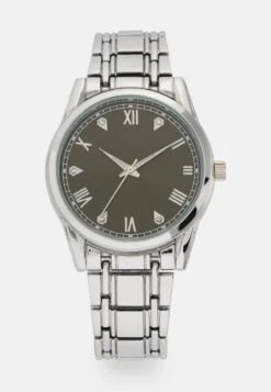 Pier One Uhr - Silver-coloured 12 Pier One Uhr - Silver-coloured -Pier One Verkaufsgeschäft b6f2d1ebac624c2c8722a38234e311bf 1
