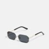 Pier One UNISEX - Sonnenbrille - Black -Pier One Verkaufsgeschäft cabd8fad5f604e3f9b3b999e42a8d4dd