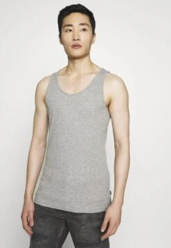 Pier One 3 PACK - Top - White/black 12 Pier One 3 PACK - Top - White/black -Pier One Verkaufsgeschäft cb42a30f18f44c48bd0180b5f61df606