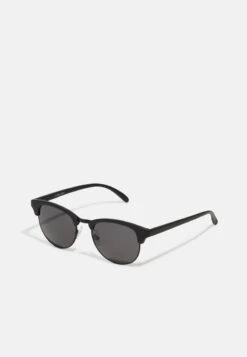Pier One UNISEX - Sonnenbrille - Black/green 13 Pier One UNISEX - Sonnenbrille - Black/green -Pier One Verkaufsgeschäft d41e2edf45ee4a51aed6652bede5d74a