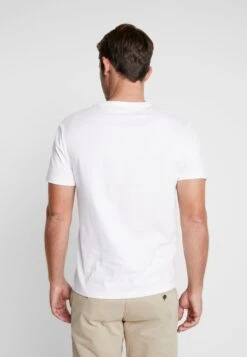 Pier One 3 PACK - T-Shirt Basic - White -Pier One Verkaufsgeschäft dd9b35a7ff65475f8768ff00fea41e9f
