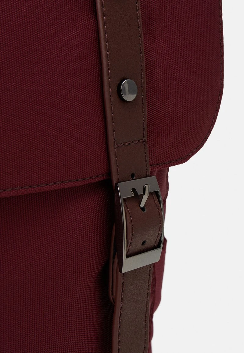 Pier One UNISEX - Tagesrucksack - Bordeaux 6 Pier One UNISEX - Tagesrucksack - Bordeaux - Image 4