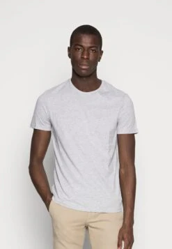 Pier One 5 PACK - T-Shirt Basic - Dark Blue/grey/khaki -Pier One Verkaufsgeschäft fb97d3a70f594235aa02f60b48ba6fae