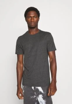 Pier One 3 PACK - T-Shirt Basic - Black/mottled Dark Grey/bordeaux 11 Pier One 3 PACK - T-Shirt Basic - Black/mottled Dark Grey/bordeaux -Pier One Verkaufsgeschäft fbb1fa11fda54722bafd9df33f46d342